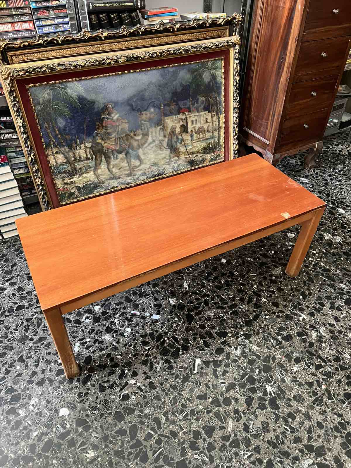 Ξύλινο Χαμηλό Βοηθητικό Τραπέζι