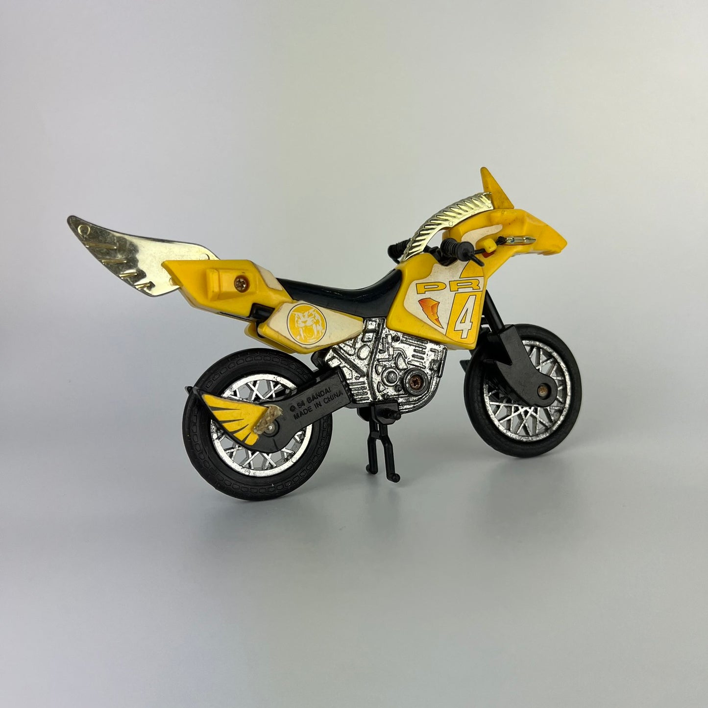 Mighty Morphin Power Rangers Yellow Thunder Bike.