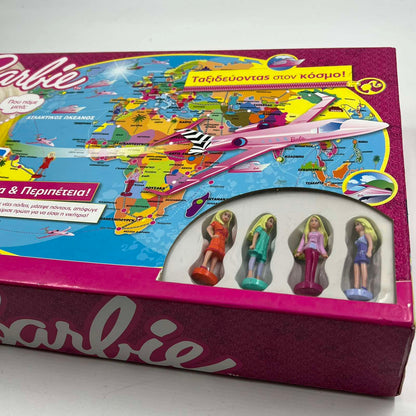 Barbie Επιτραπέζιο Παιχνίδι “Ταξιδεύοντας στον Κόσμο” – Πλήρες Παιχνίδι