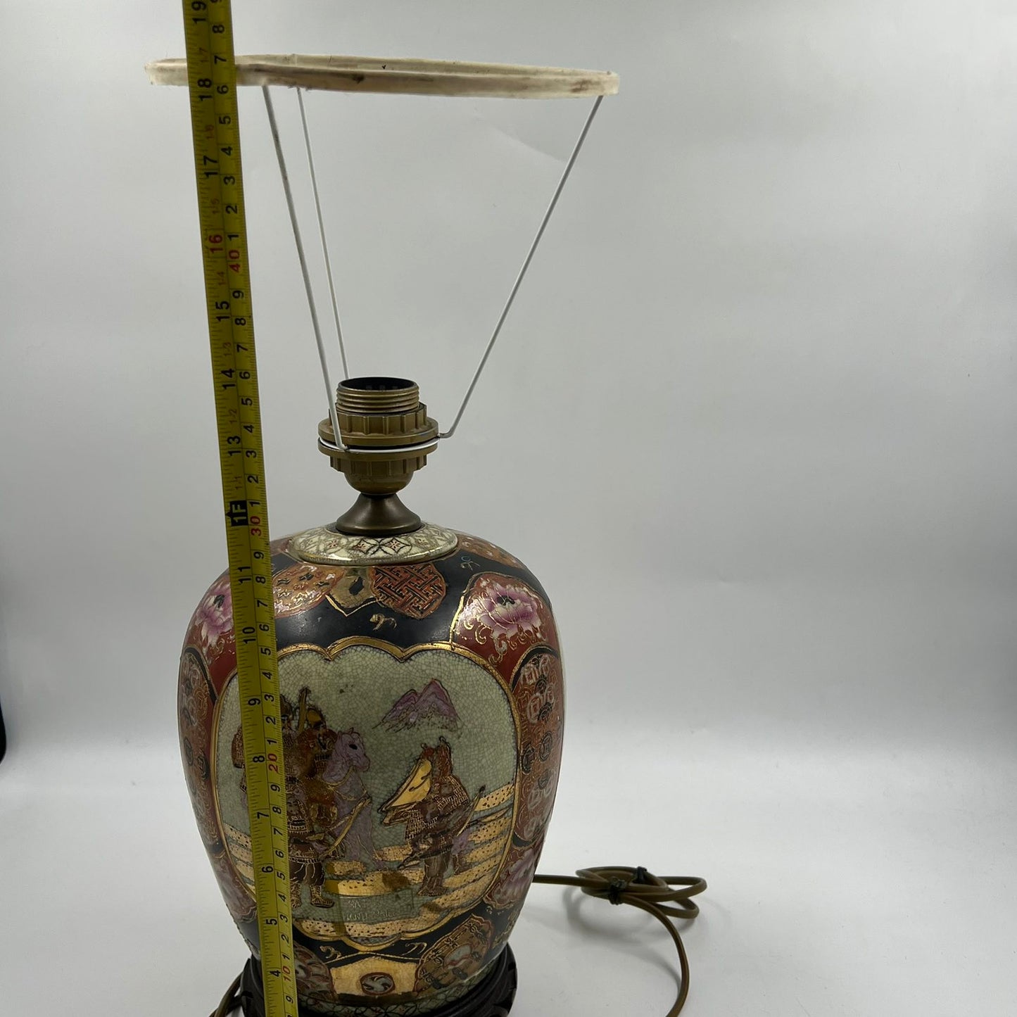 Satsuma Hand Painted Vintage Πορτατίφ Πορσελάνης – Συλλεκτικό Διακοσμητικό Φωτιστικό Ασιατικής Τέχνης