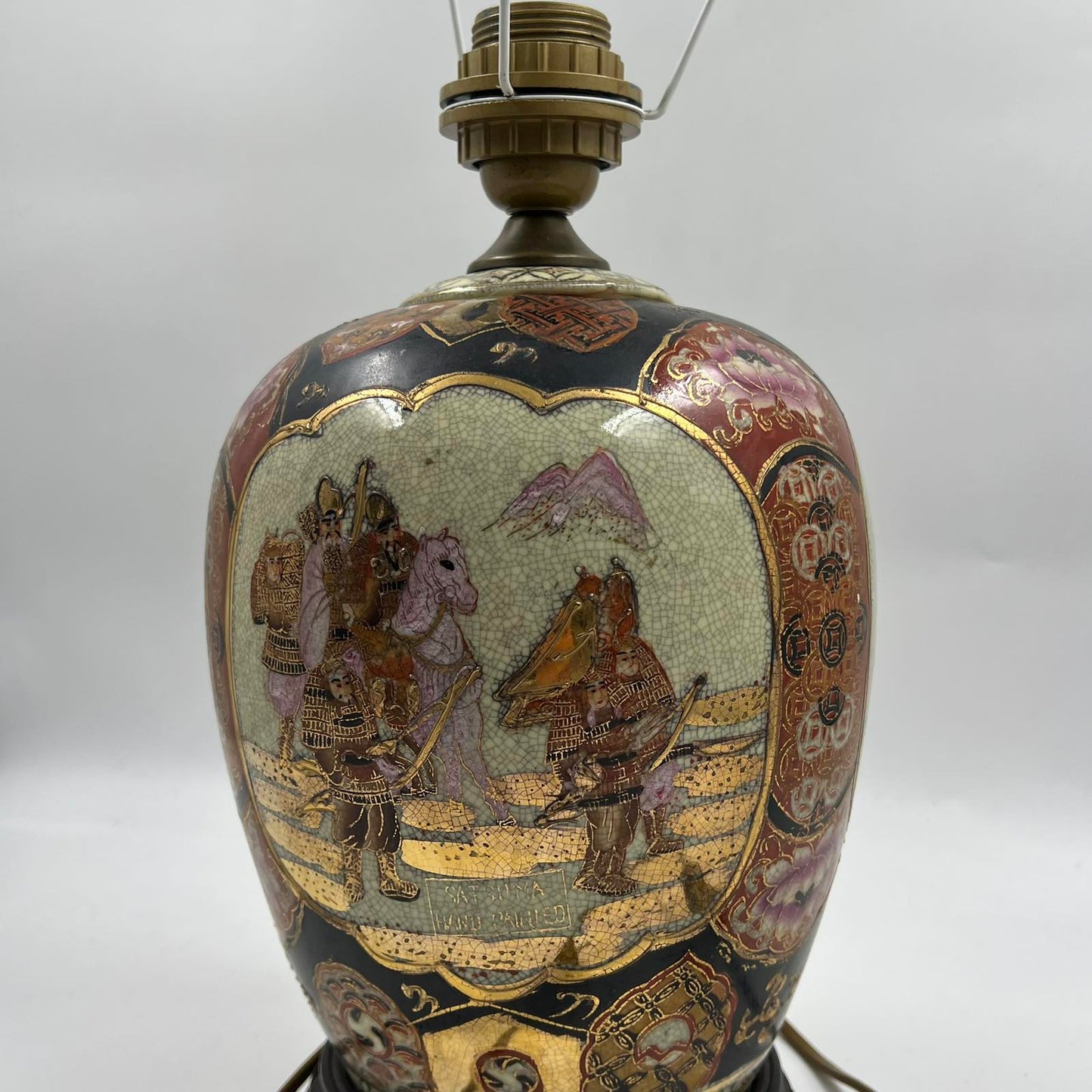 Satsuma Hand Painted Vintage Πορτατίφ Πορσελάνης – Συλλεκτικό Διακοσμητικό Φωτιστικό Ασιατικής Τέχνης