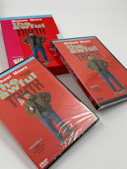 Michael Moore The Awful Truth Season 2 DVD Box Set Σφραγισμένο (Με Ελληνικούς Υπότιτλους)