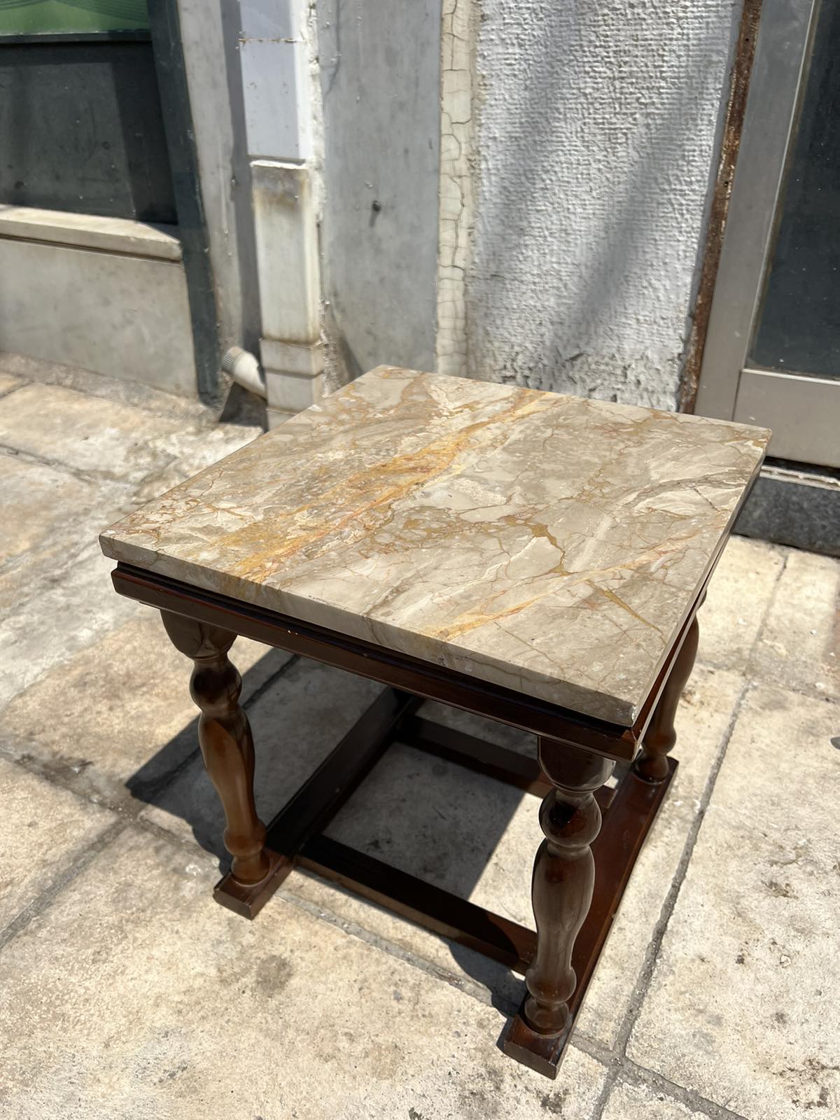Μικρό Τραπεζάκι Ξύλινο Με Μαρμάρινη Βάση