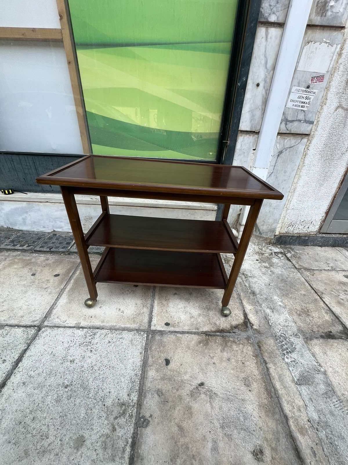 Τραπέζι Ξύλινο Με Τρεις Βάσεις Και Ροδάκια